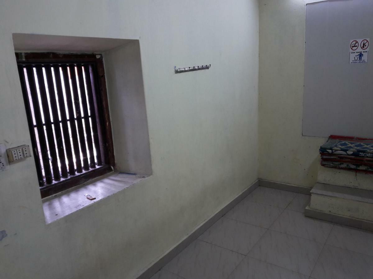 Devasthanam Lodge Thiruvananthapuram Zewnętrze zdjęcie