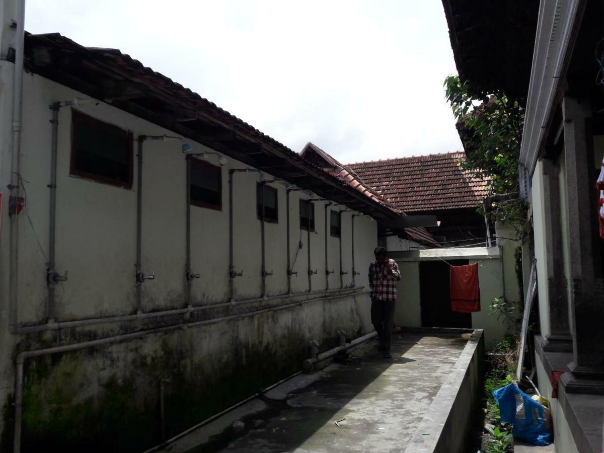 Devasthanam Lodge Thiruvananthapuram Zewnętrze zdjęcie